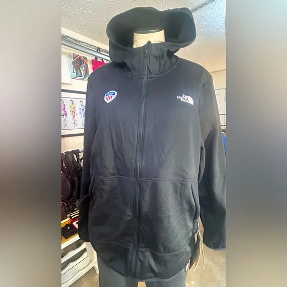 NorthFace Woman’s SlimFit Sports Ski Jacket& A FREE Men’s Northface USED JACKET - Picture 4 of 16